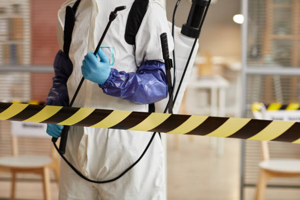 Professional Trauma Scene Cleanup technician working in New Hampton, IA